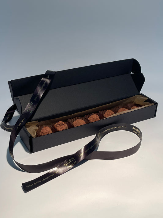 RIBOTAS LEIDIMAS. 6 gurmaniški juodo šokolado triufeliai su baravykais